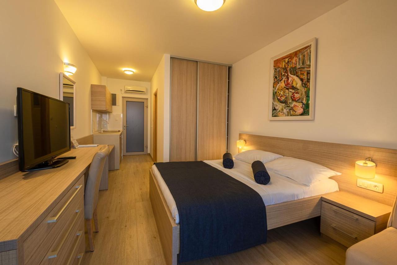 Poseidon The Beach Hotel ブドヴァ エクステリア 写真