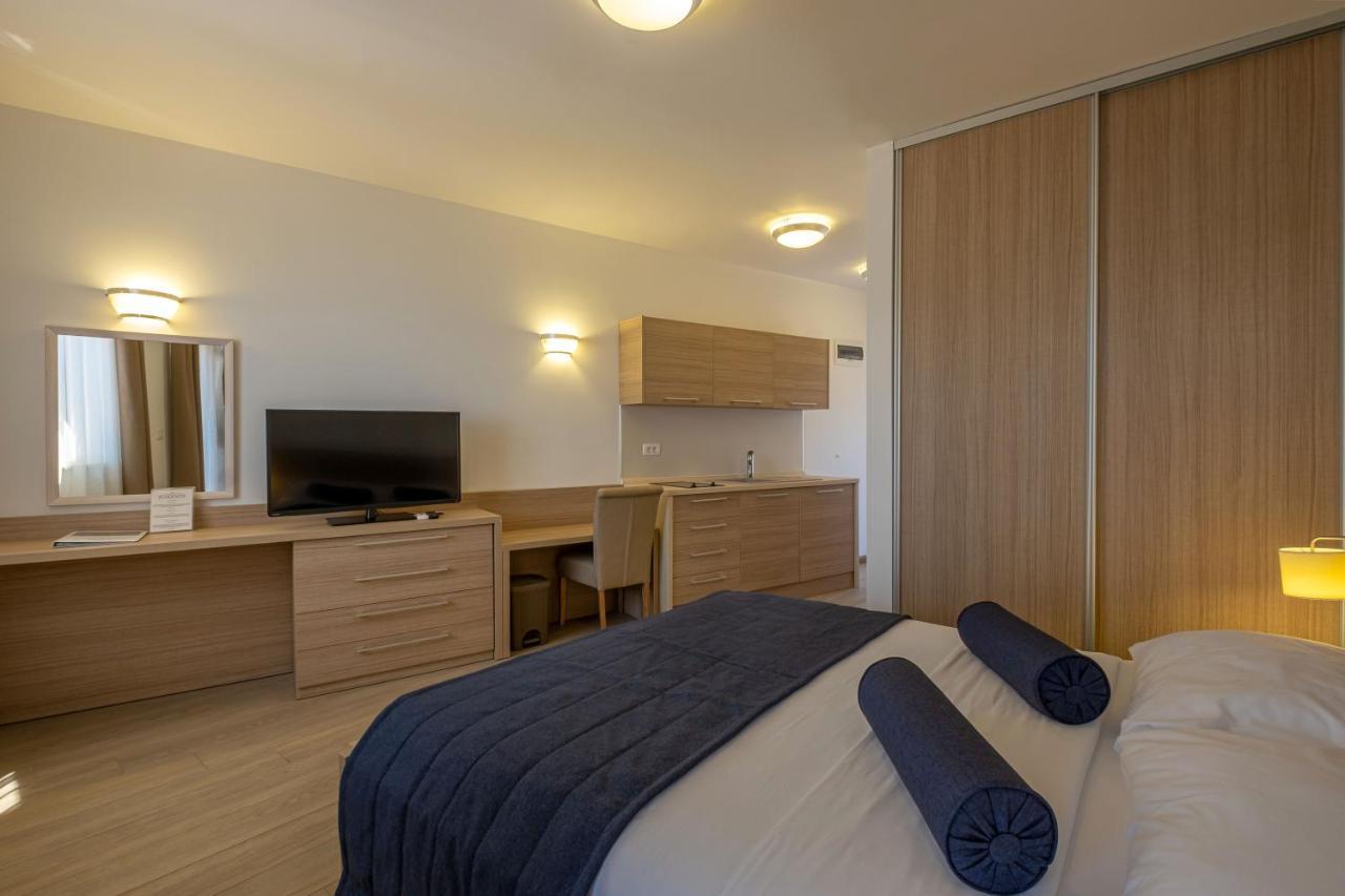 Poseidon The Beach Hotel ブドヴァ エクステリア 写真